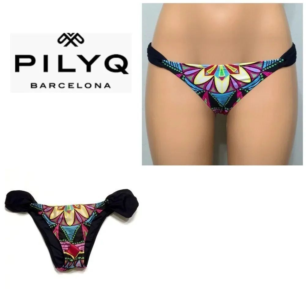 PILYQ lotus flower teeny bikini bottoms. Small. New